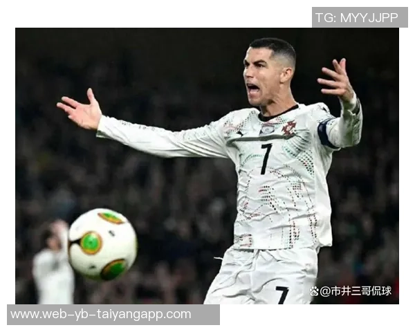 C罗手势暗示遭偷窃或将面临禁赛与罚款处罚